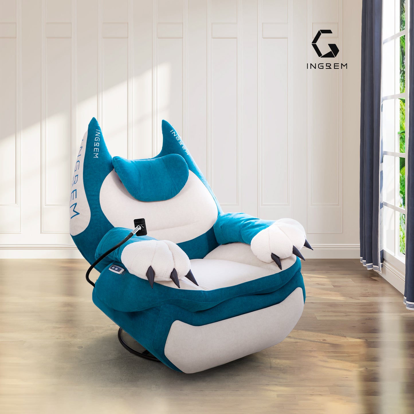 Recliner + tilt-adjustable desk