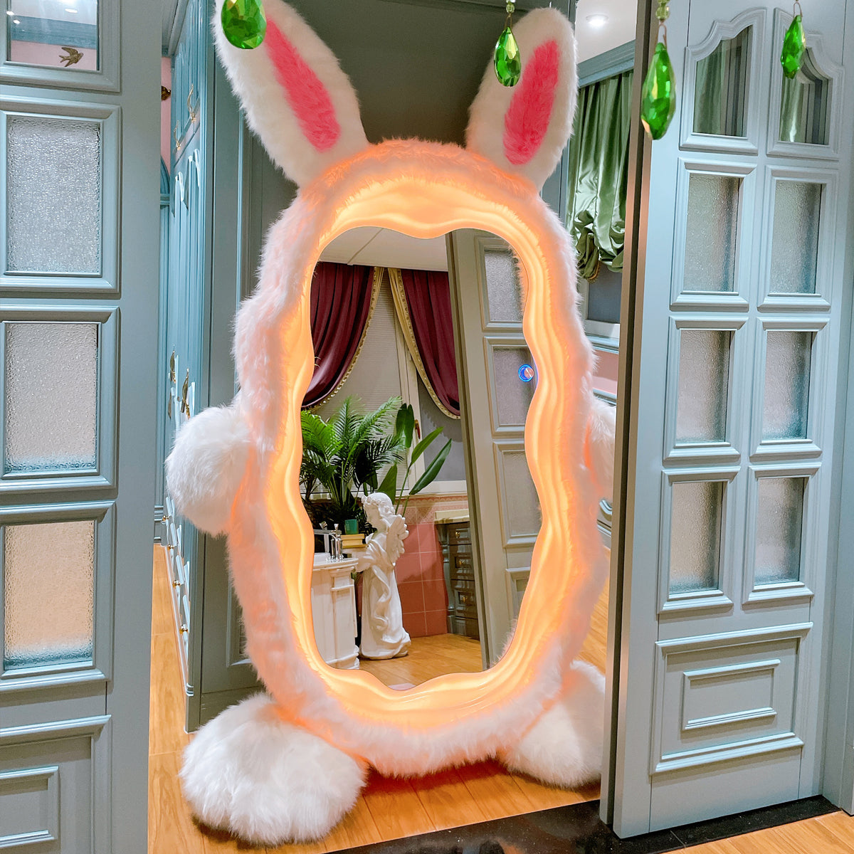 Magic Mirror Bunny